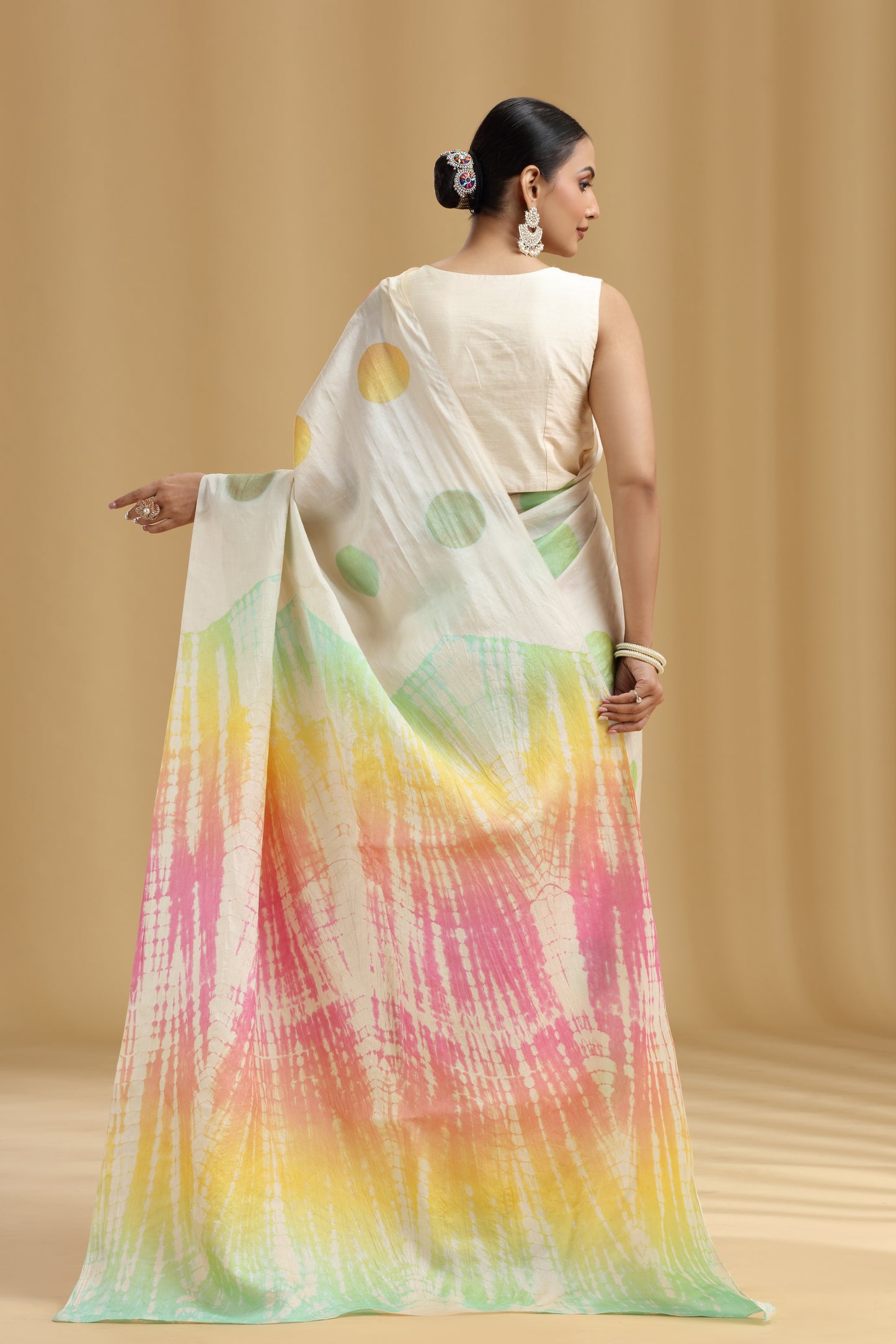 Ivory Dola Silk Tussar Batik Print Saree (Unstitched)