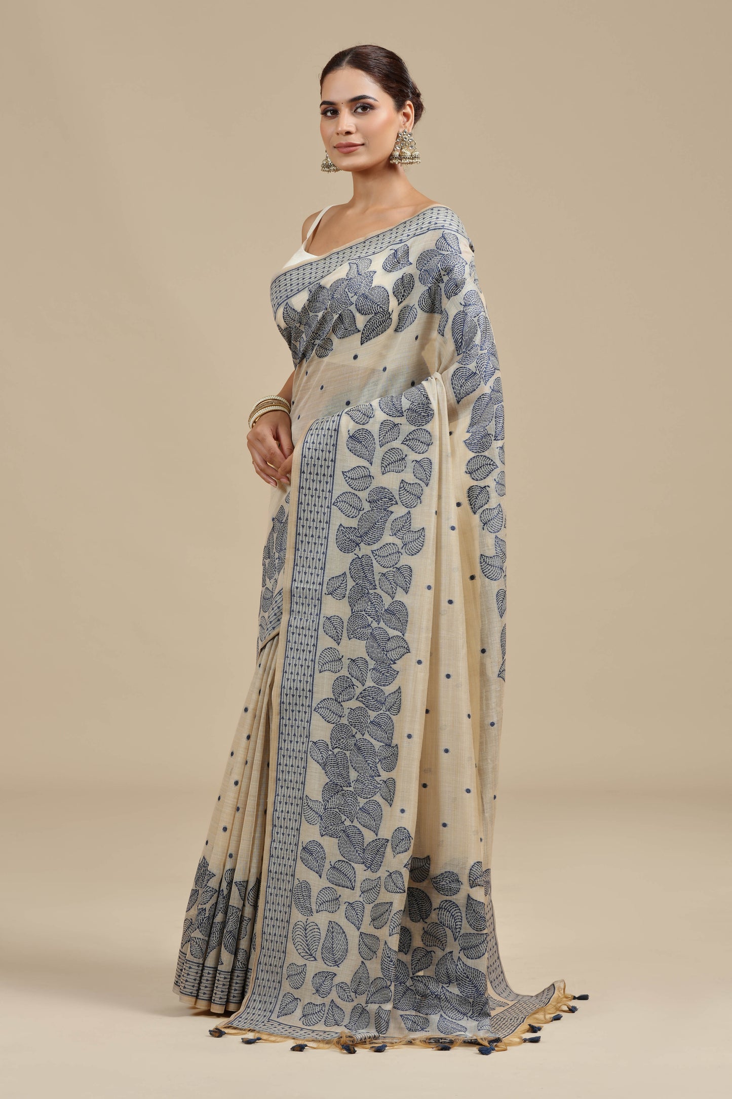 Beige Threadwork Chanderi Saree with Unstitched Blouse