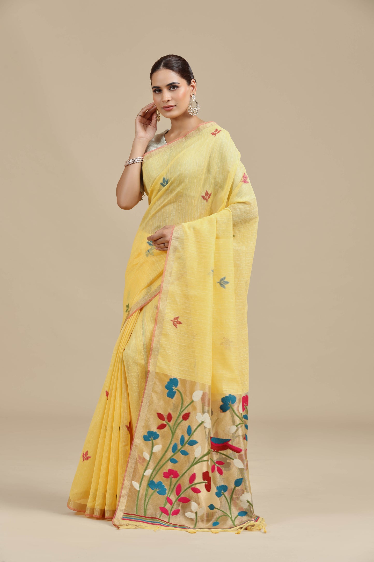 Yellow Threadwork Cotton Saree with Unstitched Blouse