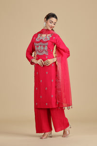 Pink Raw Silk Kurta Set with Sequins & Pearls