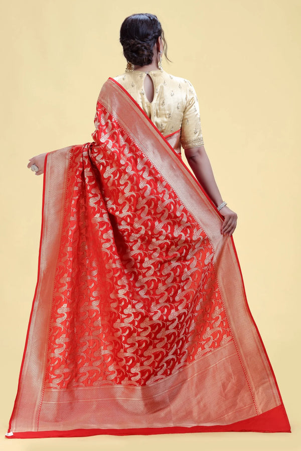 Red Kathan Silk Saree with Intricate Weaving