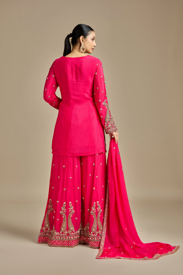 Pink Crepe Suit Set with Sequins, Cutdana & Zari Work