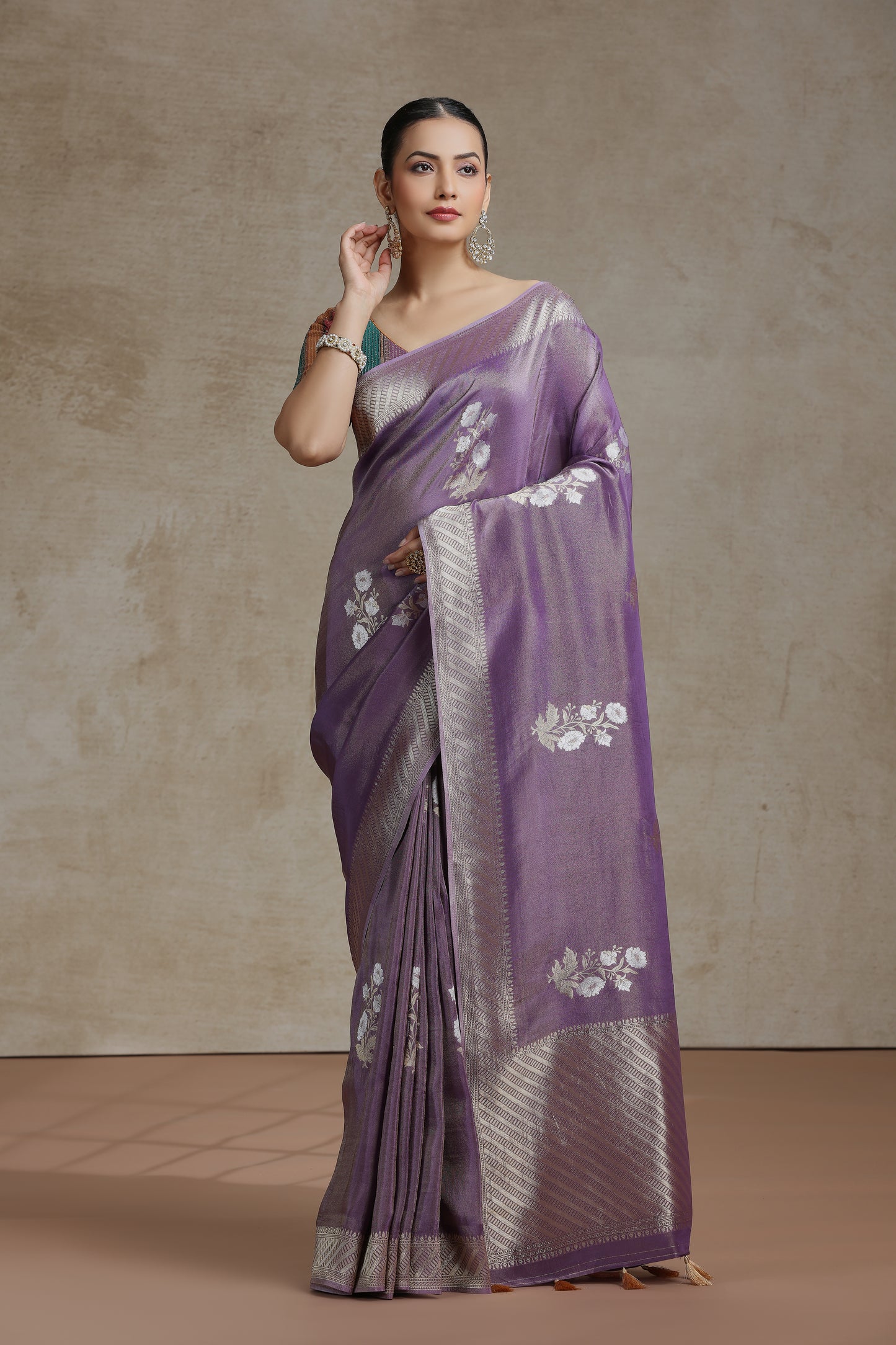 Mauve Dola Silk Saree with Woven Detailing