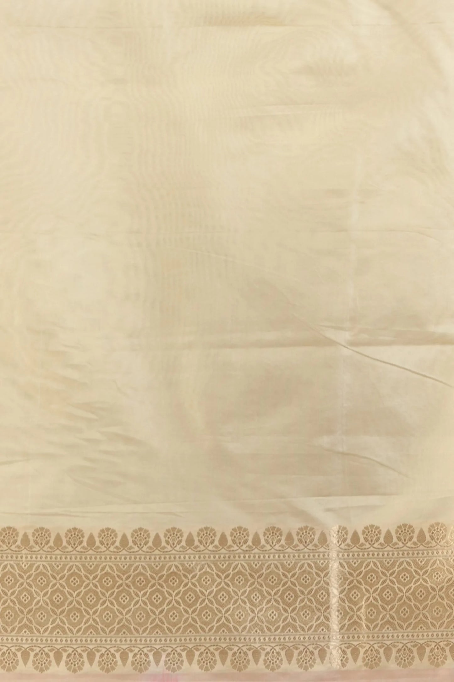 Ivory White Dola Silk Saree with Unstitched Blouse