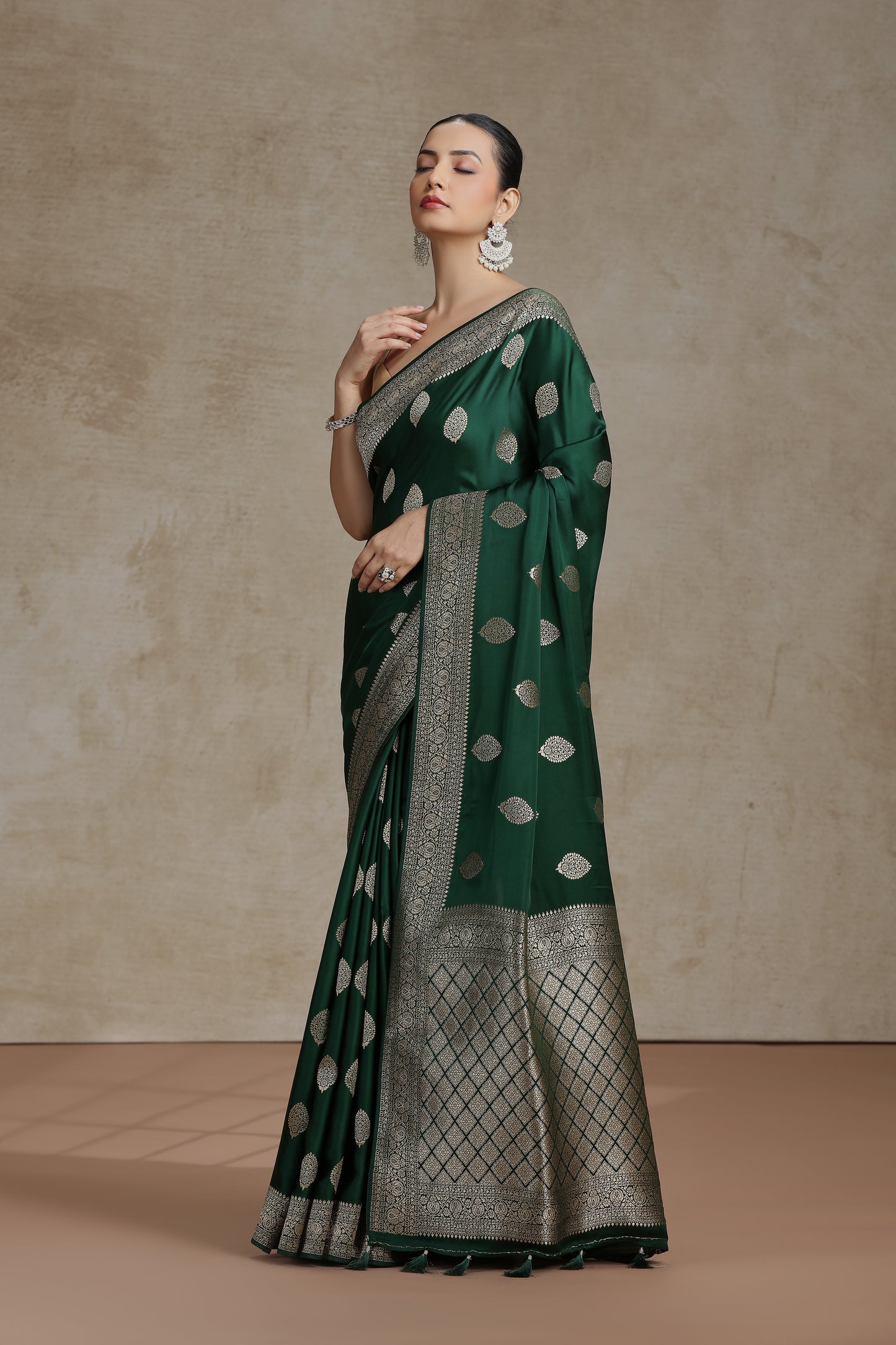 Bottle Green Dola Silk Saree with Woven Detailing