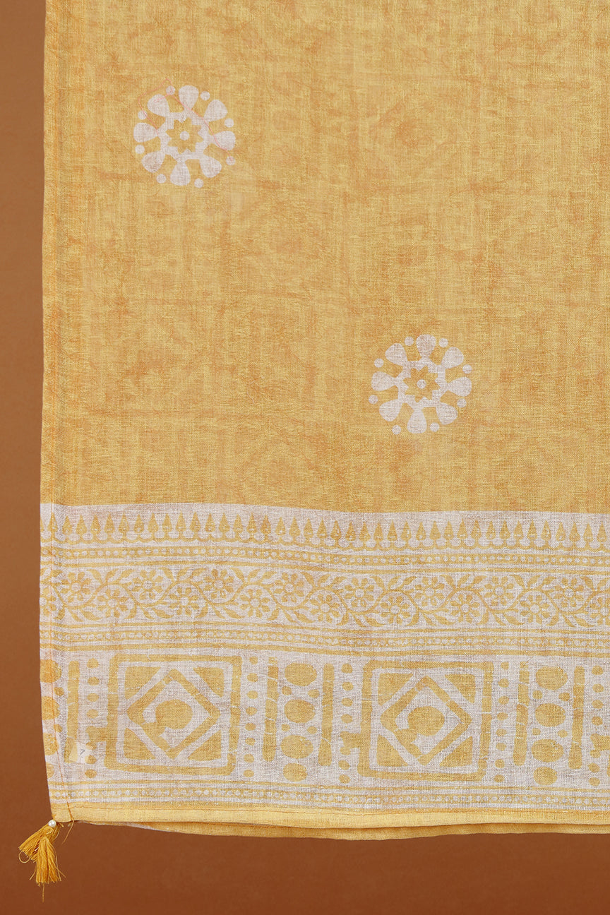 Golden Floral Embroidered kurta with Lace Detailing